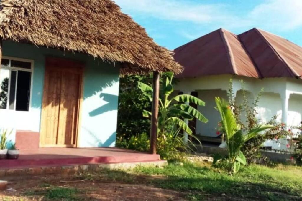 Marashi Villa Нунгві Екстер'єр фото